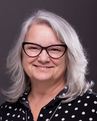 Tracy Miles, RP